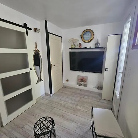 Escapade A 2 A 300 Metres De La Confort Apartment